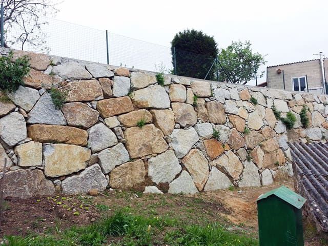 Excavaciones Chicho S.L. demoliciones con muros